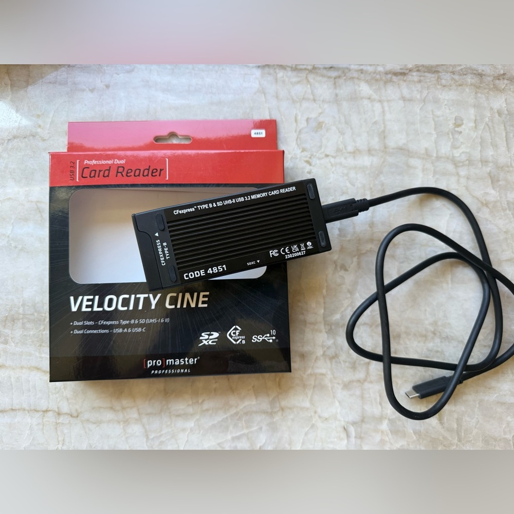 ProMaster Velocity Cine Card Reader